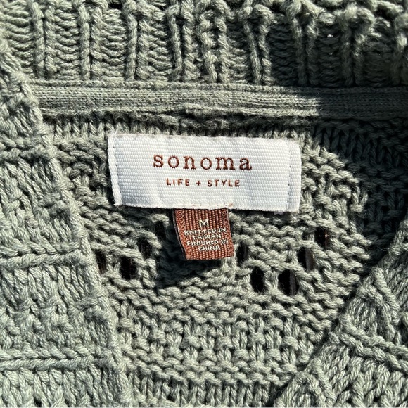 Green Sweater Knit Sleeveless Cardigan - Picture 2 of 4